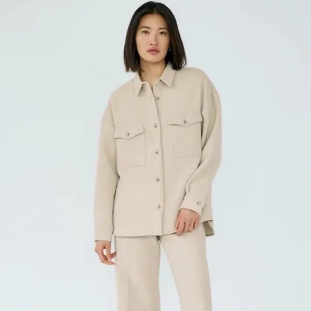 Aritzia babaton stylus shirt jacket size small pumice gray
